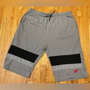Nike Short Pant Grey Sz 4 xl  Men’s